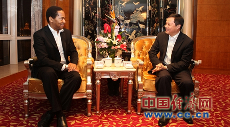 伊頓公司副董事長訪問中國商飛公司