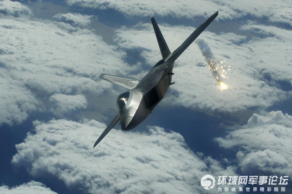 F-22�����ݡ���(zh��n)���C(j��)