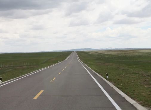 馬健代表：建設(shè)美麗公路帶動沿線發(fā)展